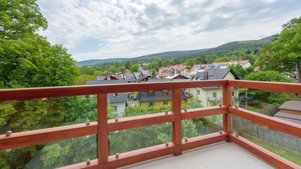 Apartamenty Holiday Mountain Residence By Royal Aparts Świeradów-Zdrój Esterno foto