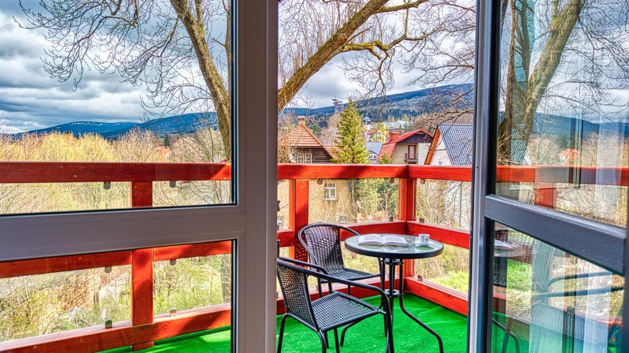Apartamenty Holiday Mountain Residence By Royal Aparts Świeradów-Zdrój Esterno foto